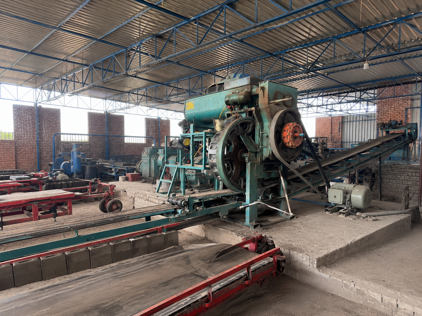 BBC1 wire-cut extruder machine, Bhuna